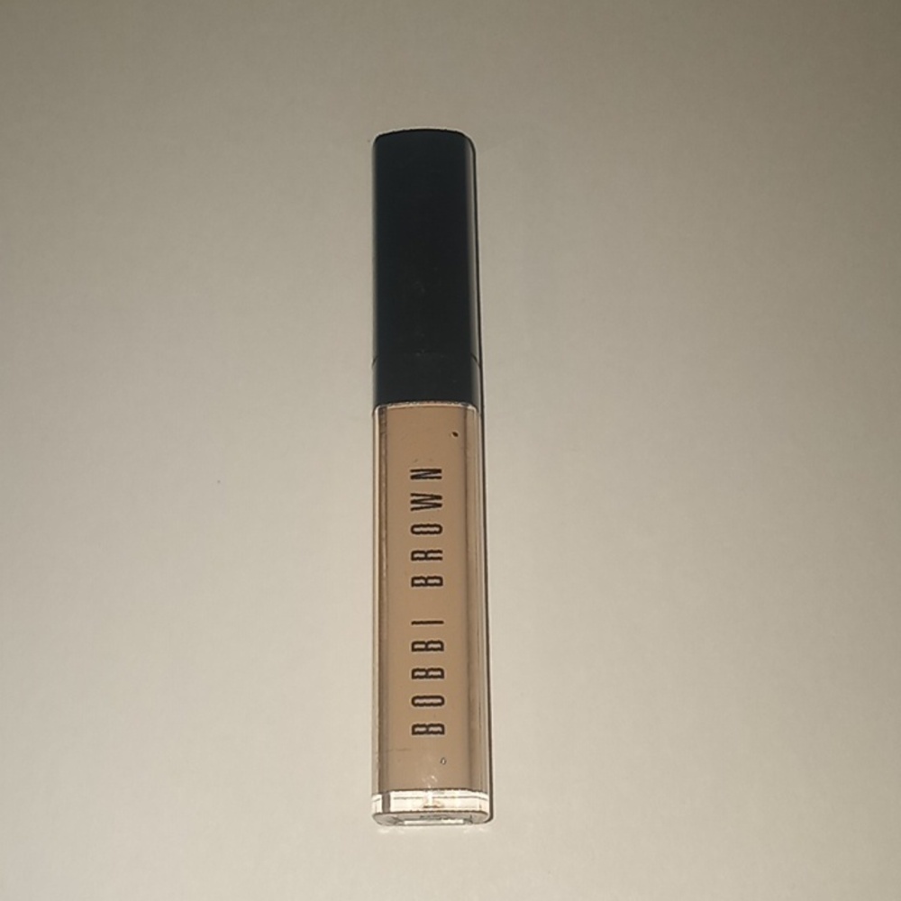 Bobbi Brown
